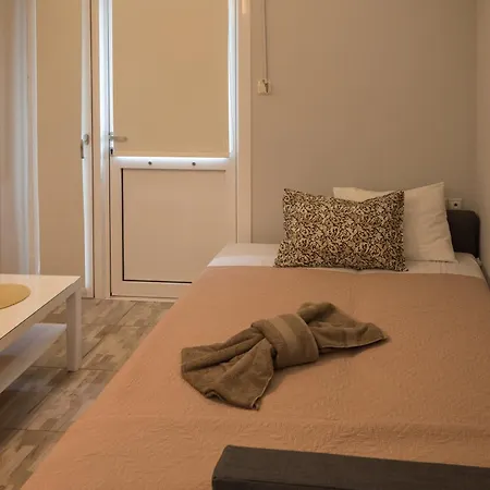 The Prickly Pear * Chania (Crete)