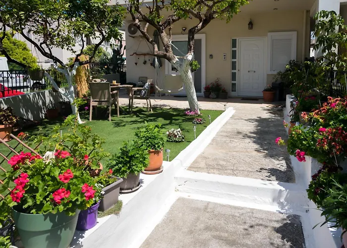 The Prickly Pear 干尼亞