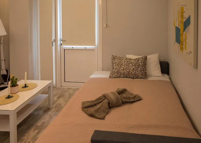 The Prickly Pear * Chania (Crete)